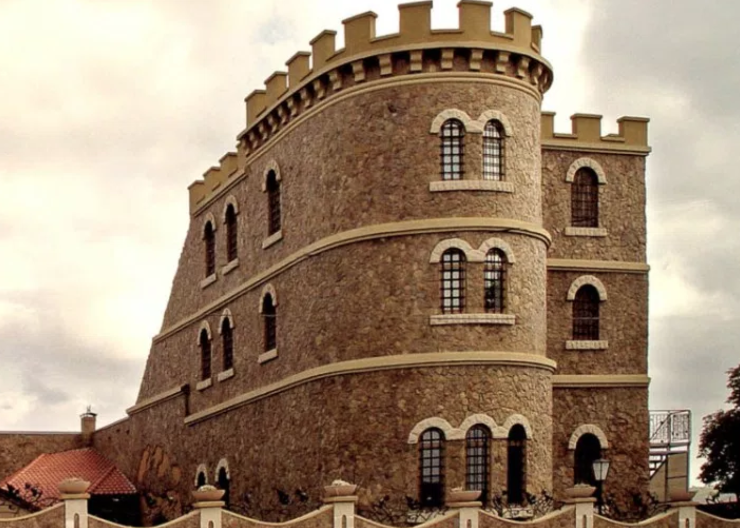 モルドバワイン・モルドバマーケット・CHATEAU-COJUSNA-GRAPPA・MOLDOVA WINE
