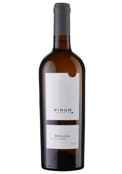 Moldova wine Vinum estate Riesling モルドバワイン ヴィヌム リースリング
