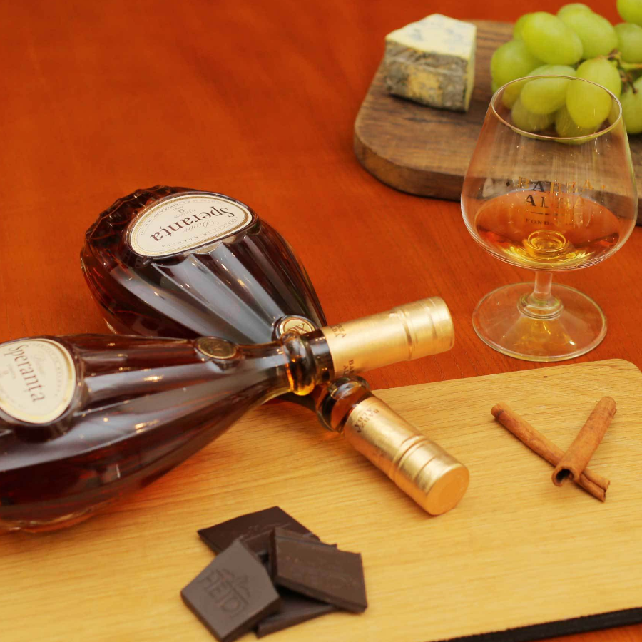Barza Alba XO 9  years Brandy ブランデェー