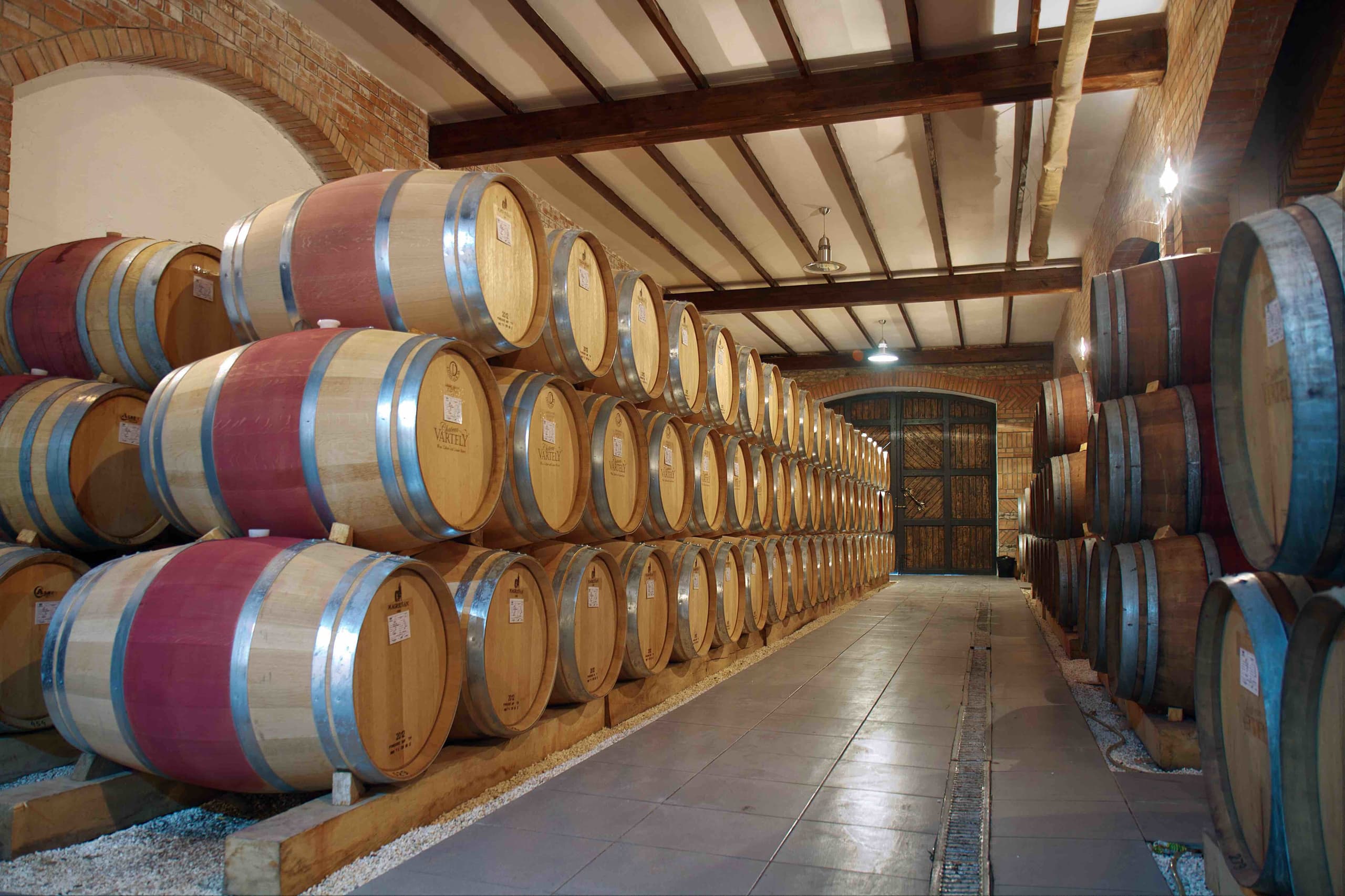 chateau_vartely_winery_03.jpg